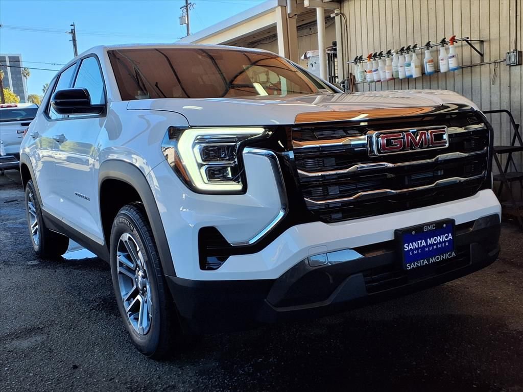 Used 2026 GMC Terrain Elevation image 3