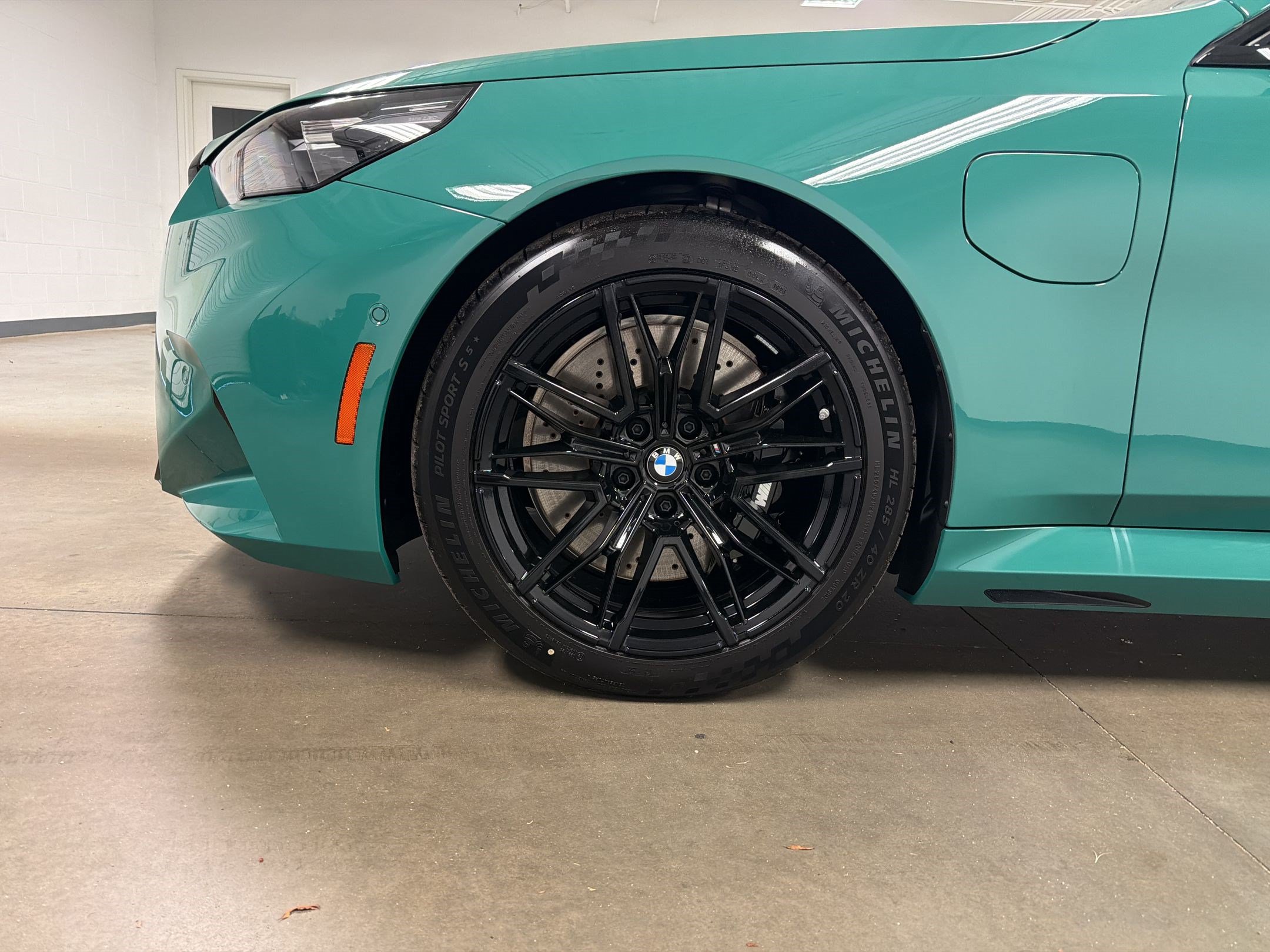 New 2027 BMW M5 w/ Executive Package AWD/4WD image 13