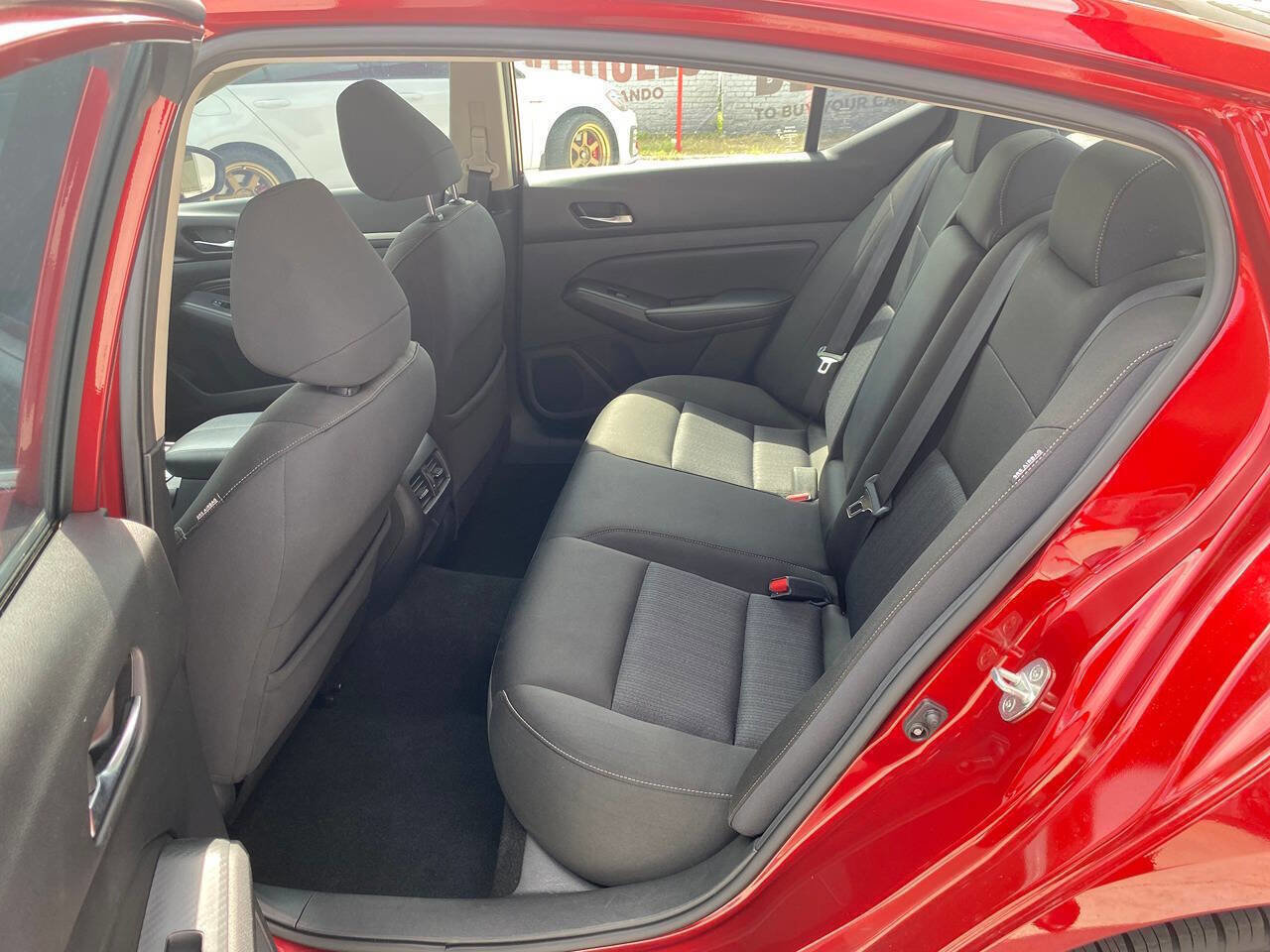 Used 2019 Nissan Altima 2.5 SV image 8