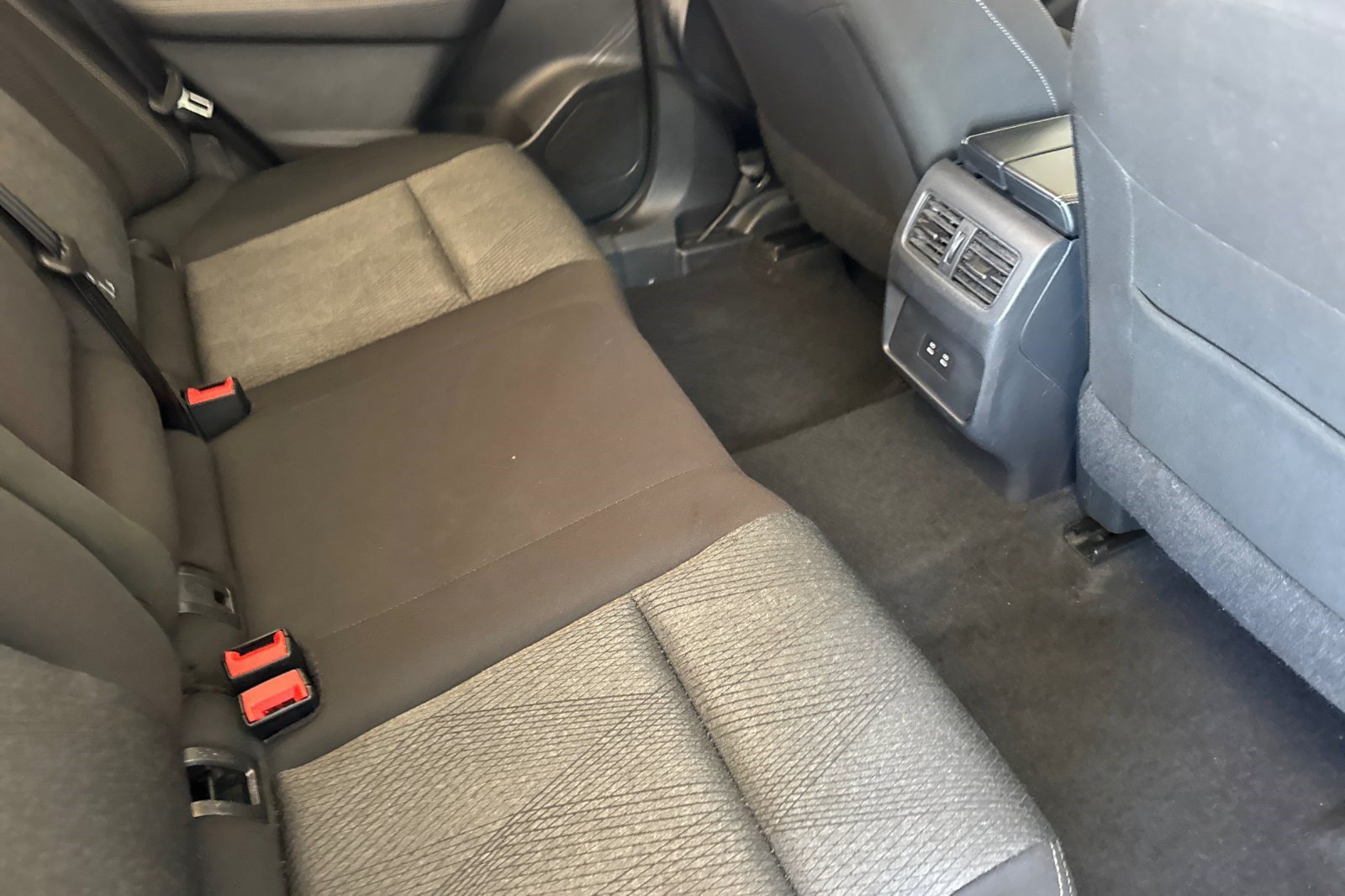 Used 2025 Nissan Rogue SV AWD/4WD image 33