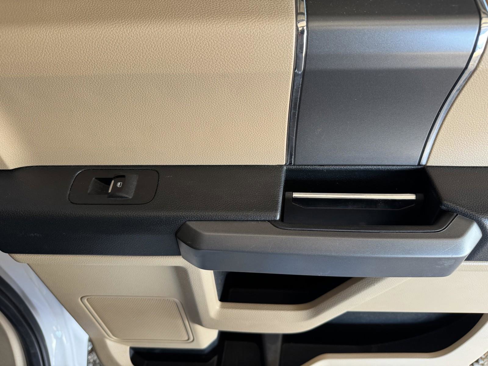 Used 2016 Ford F150 XLT w/ Equipment Group 302A Luxury image 33