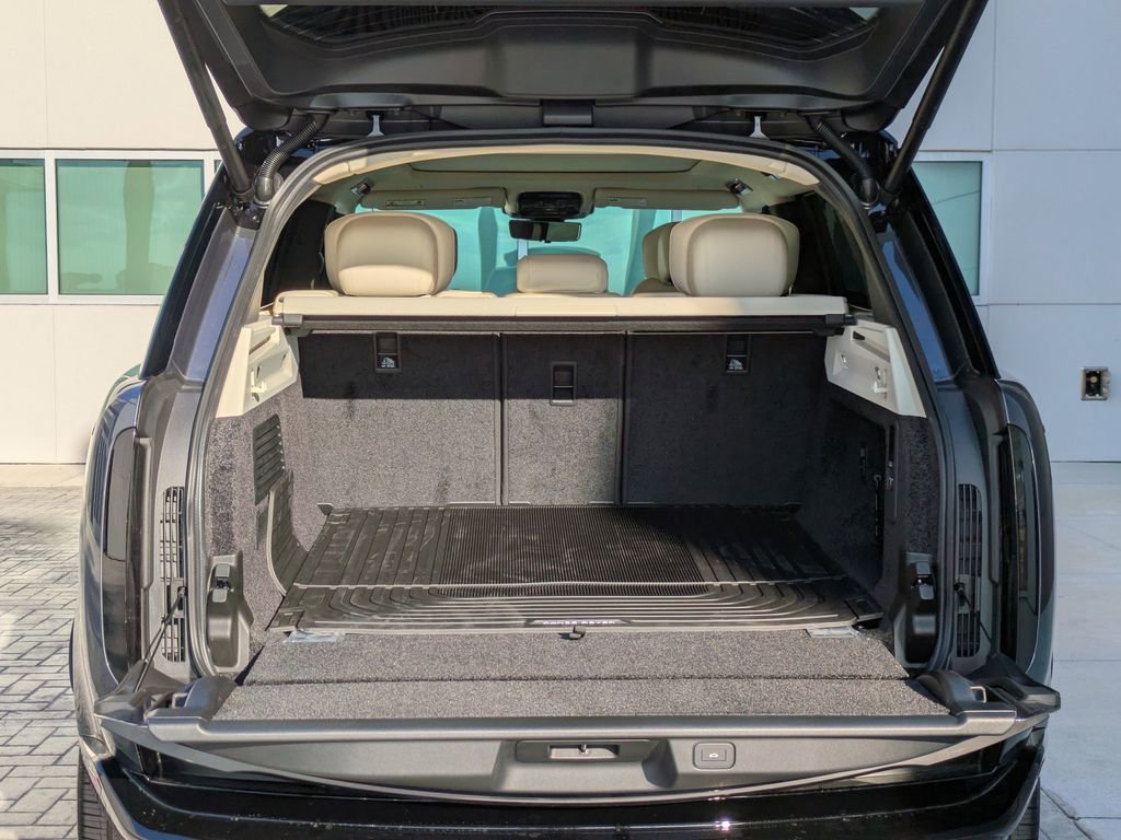 New 2026 Land Rover Range Rover Autobiography image 12