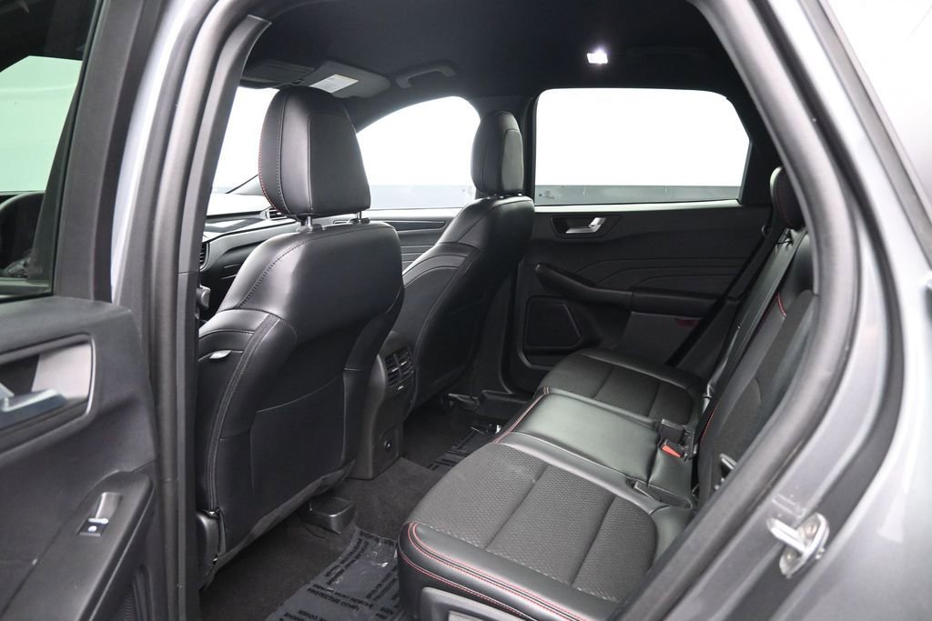 Used 2025 Ford Escape ST-Line AWD/4WD image 27