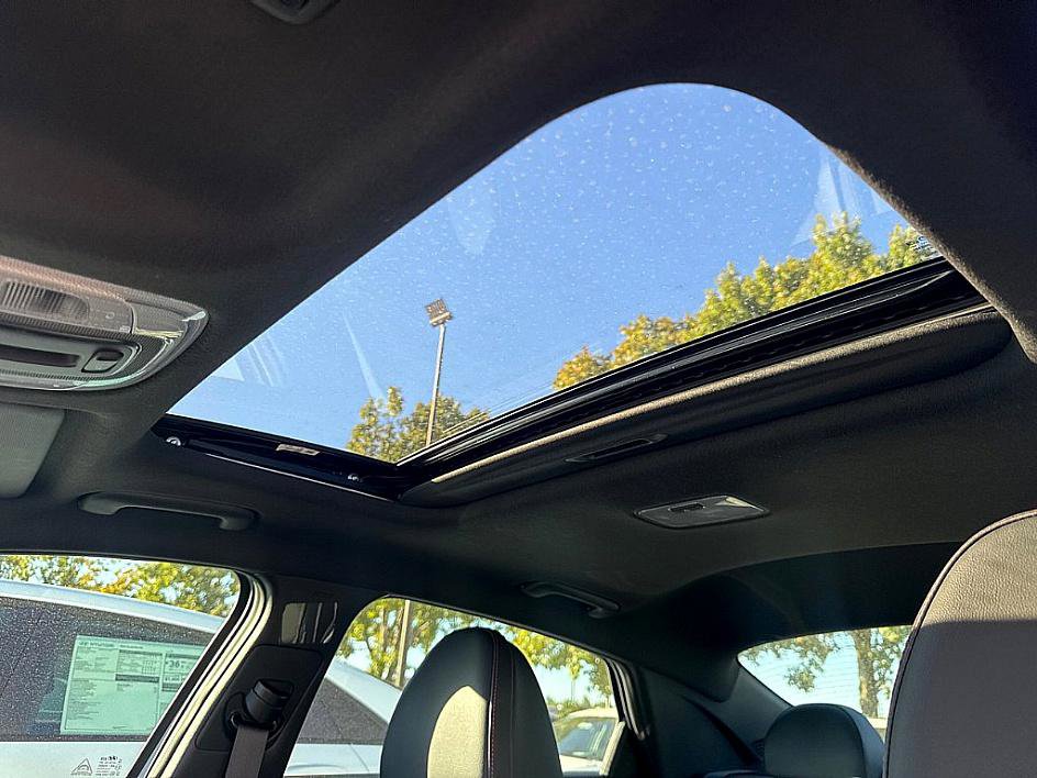 New 2025 Hyundai Elantra N Line image 15