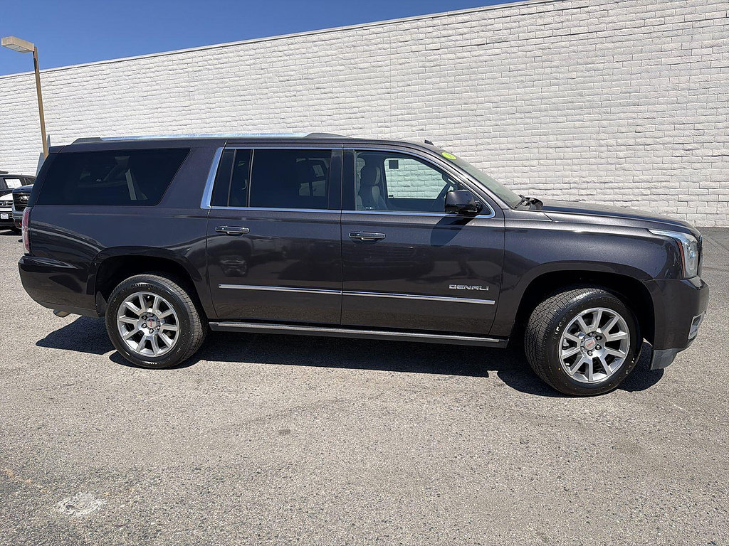 Used 2018 GMC Yukon XL Denali w/ Open Road Package RWD image 4