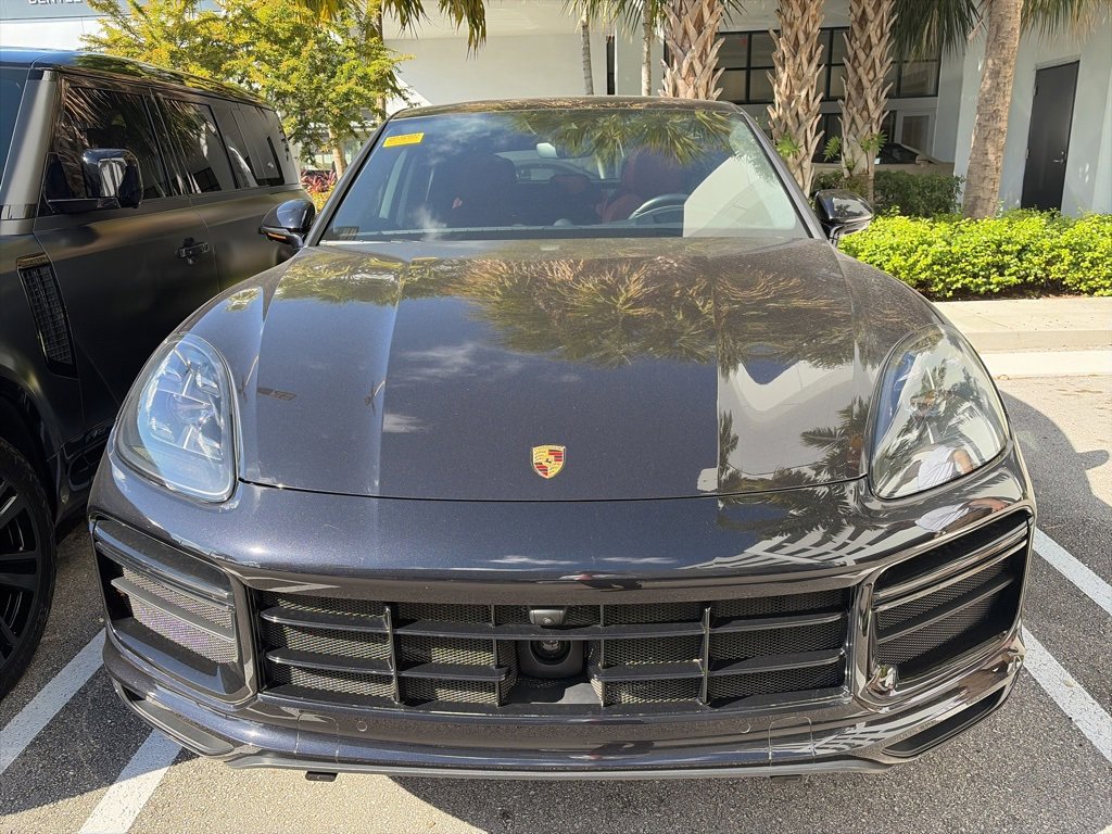 Used 2020 Porsche Cayenne Turbo image 14