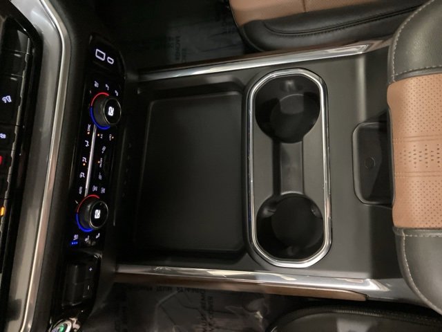 Used 2024 Chevrolet Silverado 3500 High Country w/ High Country Premium Package image 19