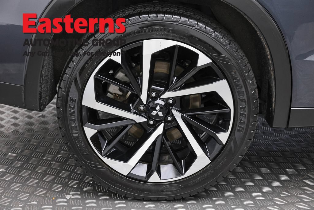 Used 2024 Mitsubishi Outlander SE AWD/4WD image 30