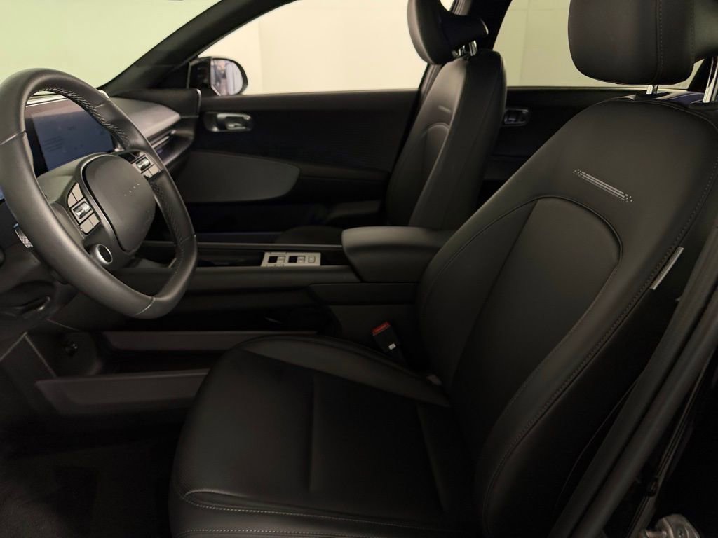 Used 2025 Hyundai Ioniq 6 SEL image 26