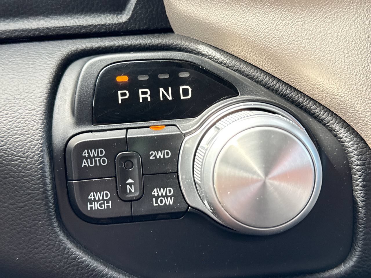 Used 2019 RAM 1500 Laramie AWD/4WD image 22
