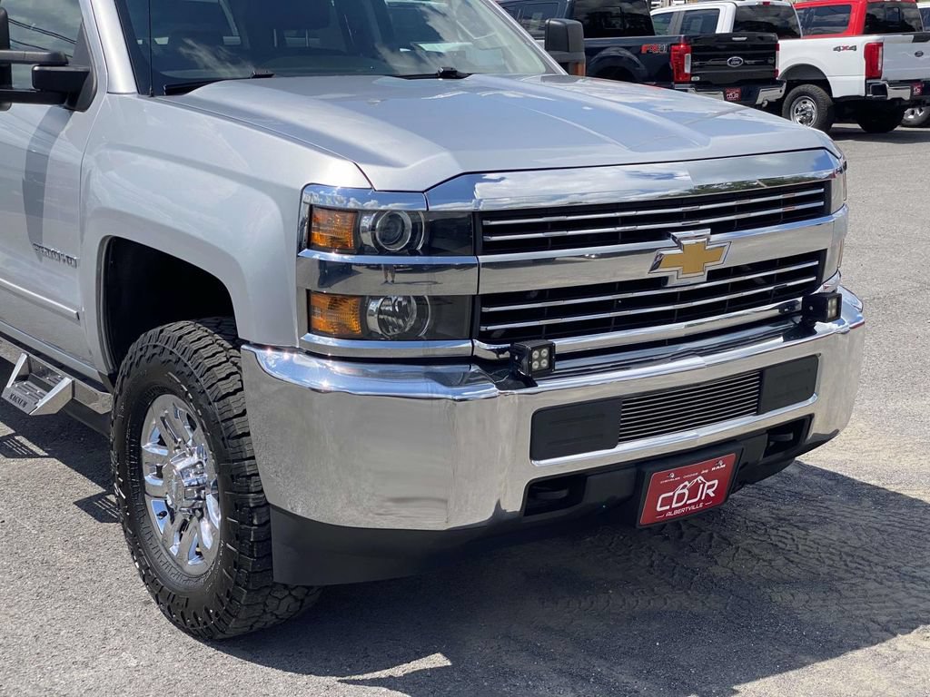Used 2018 Chevrolet Silverado 2500 LT AWD/4WD image 48