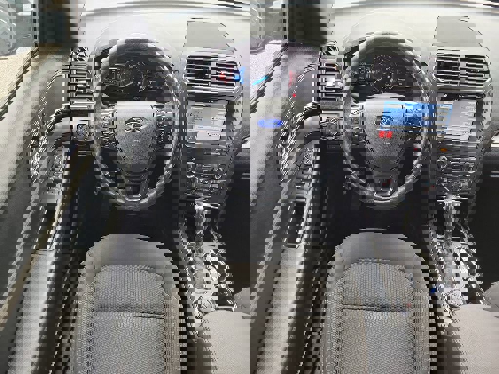 Used 2019 Ford Explorer XLT image 14