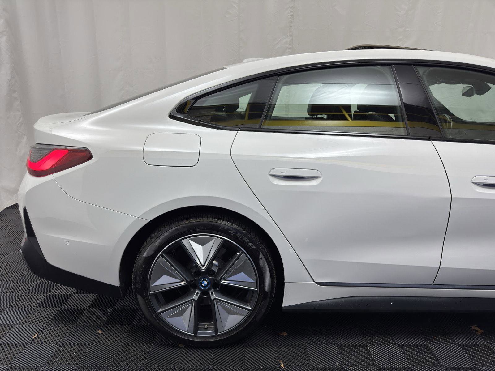 Used 2023 BMW i4 eDrive35 w/ Premium Package image 13