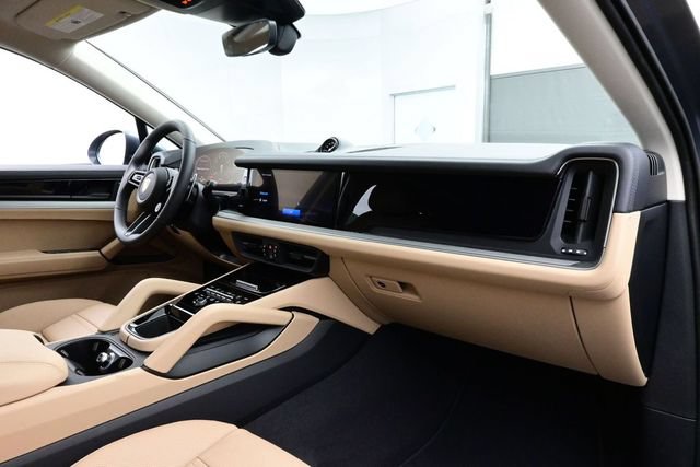 New 2026 Porsche Cayenne S AWD/4WD image 19