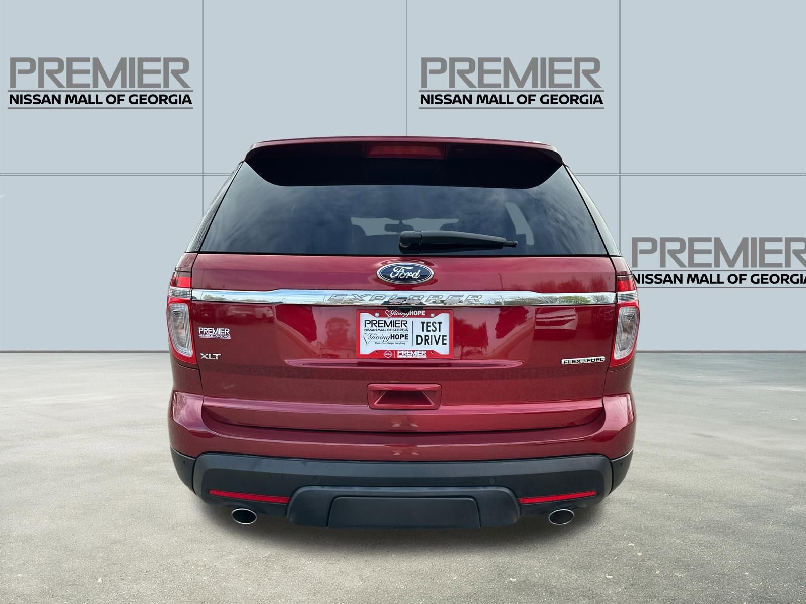 Used 2014 Ford Explorer XLT w/ Equipment Group 202A image 5