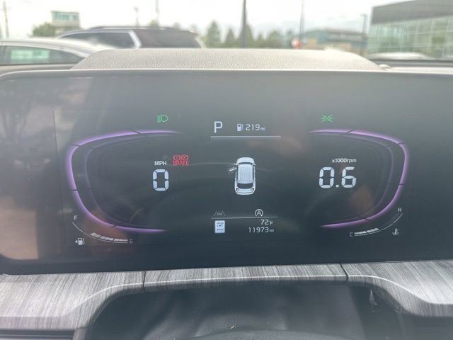 Used 2025 Kia Telluride EX w/ EX Captain's Chair Package FWD image 17