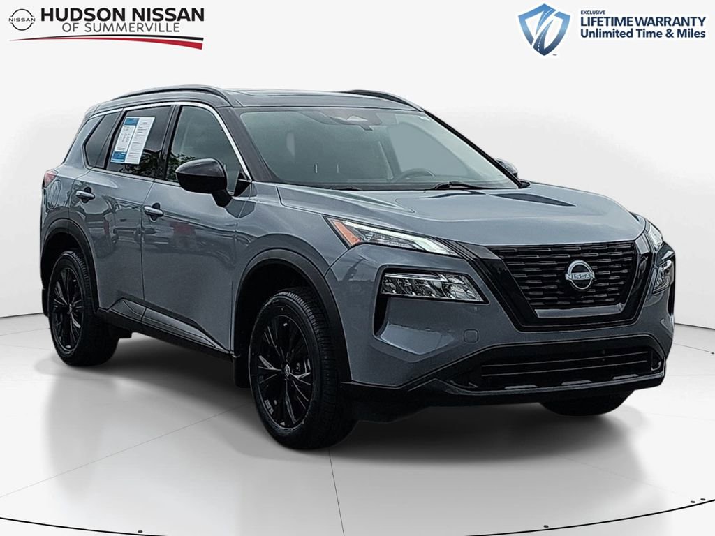 Used 2023 Nissan Rogue SV w/ SV Premium B Package FWD image 1