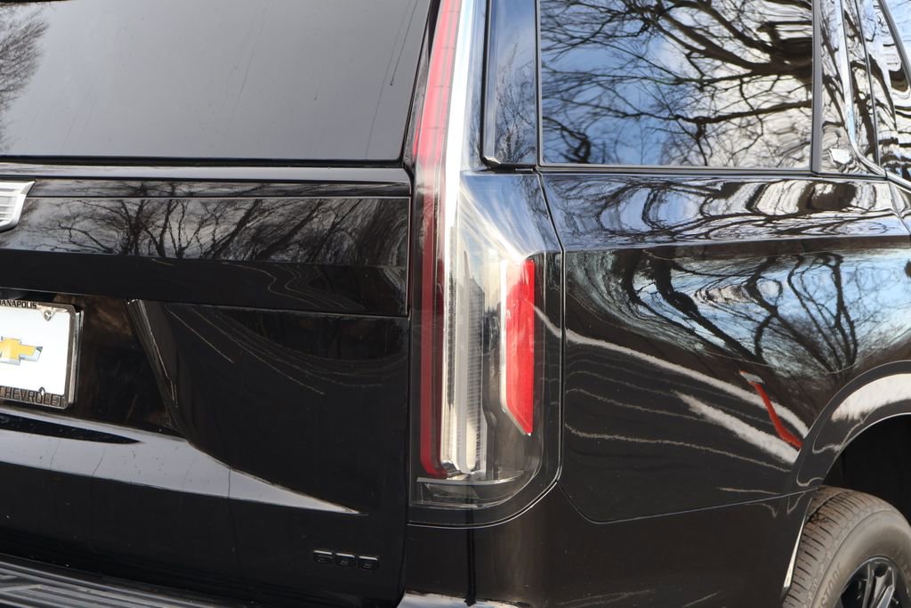 Used 2023 Cadillac Escalade Sport Platinum w/ LPO, ONYX Package image 7