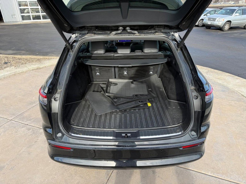 Certified 2025 Toyota Crown Signia w/ Advanced Technology Package image 8