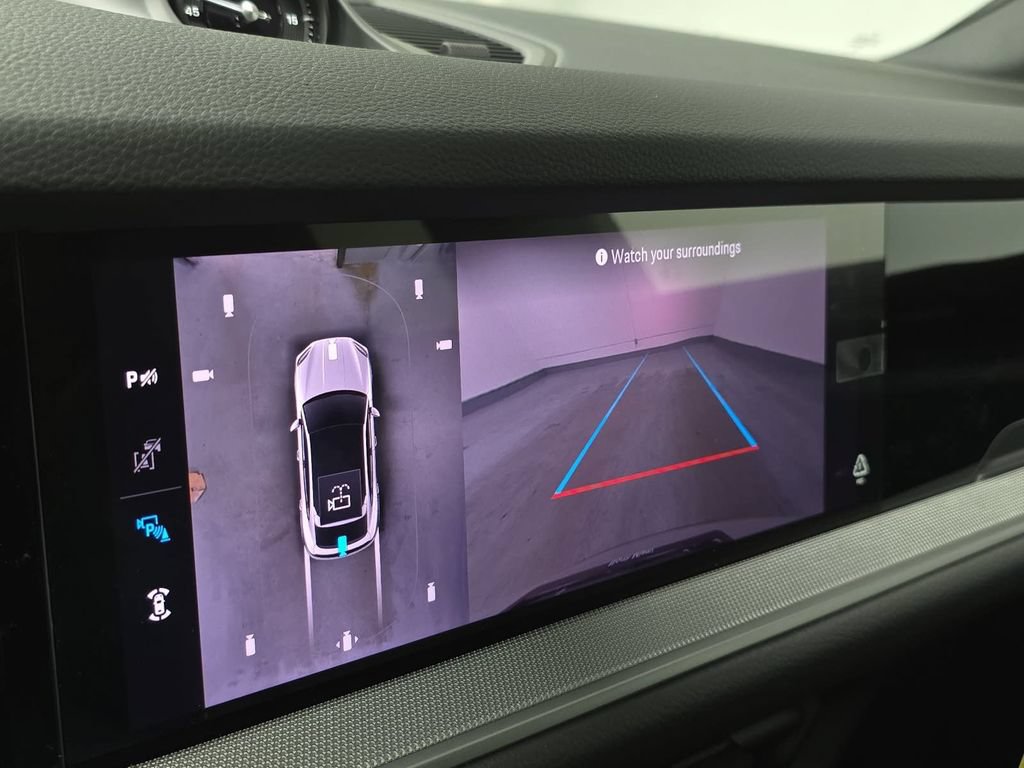New 2026 Porsche Cayenne Coupe AWD/4WD image 18