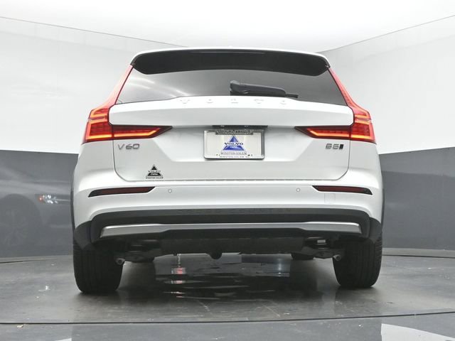 Used 2024 Volvo V60 B5 Cross Country Plus image 43