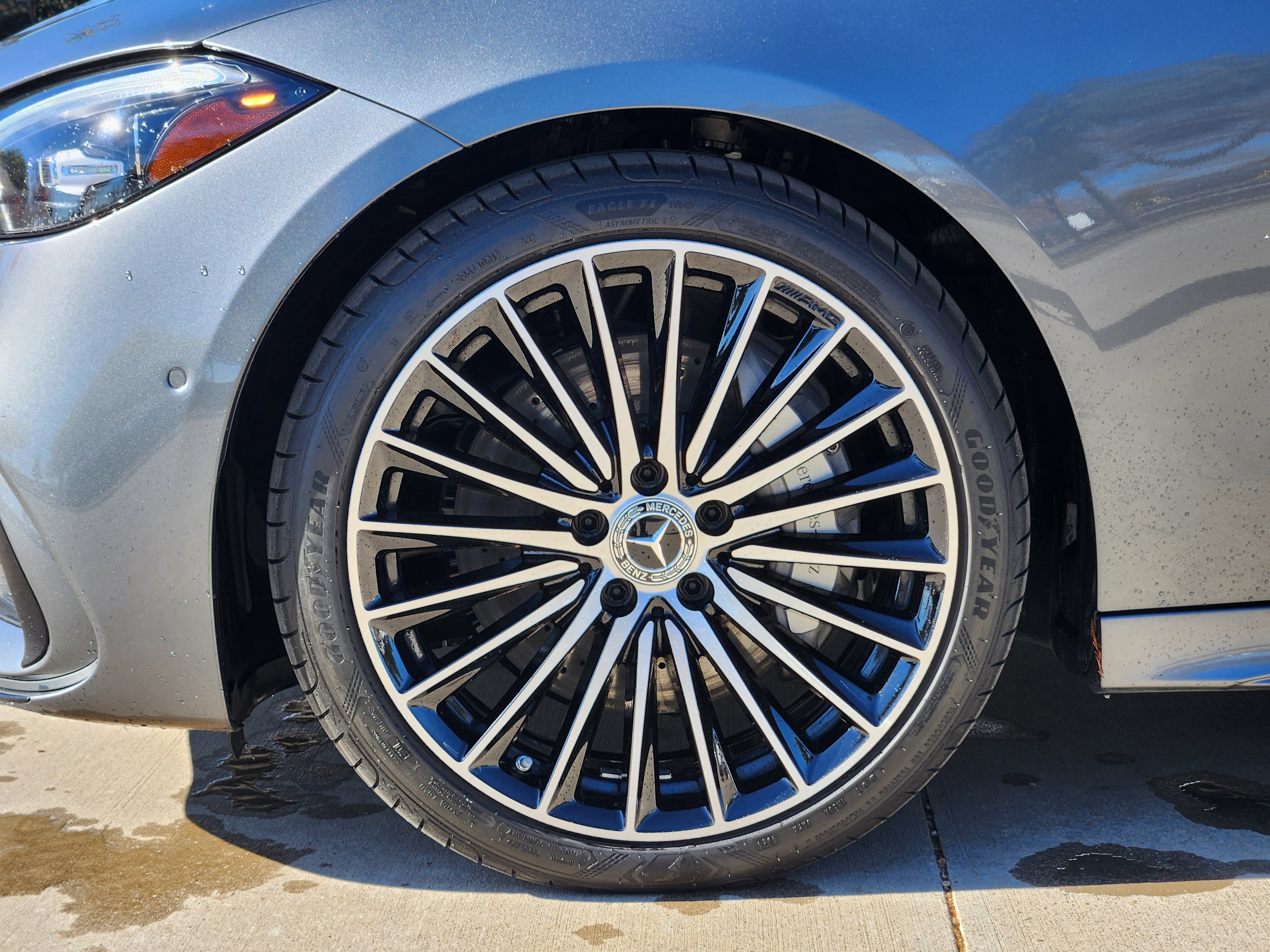 Used 2024 Mercedes-Benz C 300 Sedan image 11