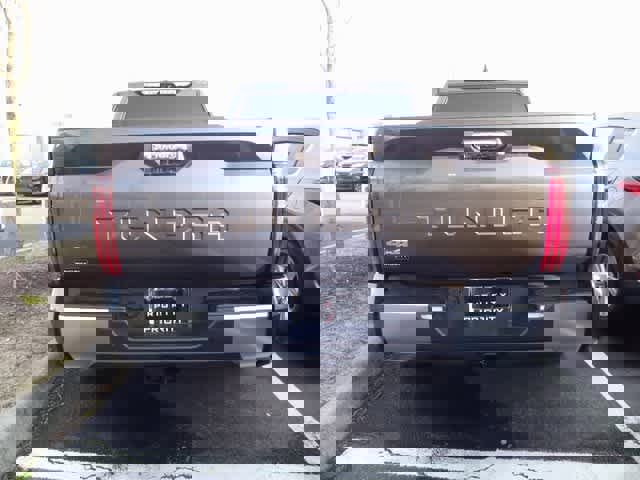 Used 2024 Toyota Tundra Limited image 5