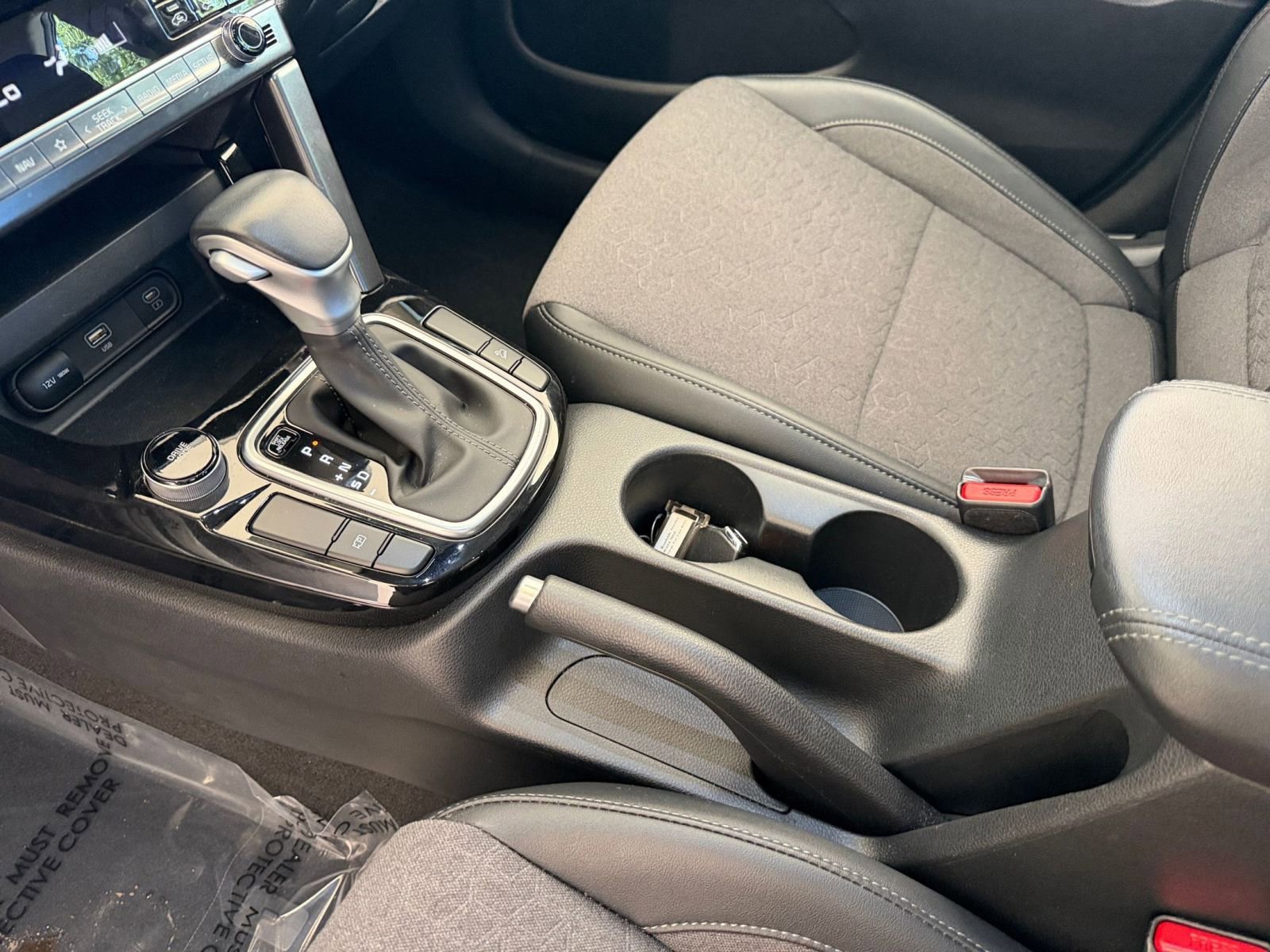 Used 2025 Kia Seltos S image 37