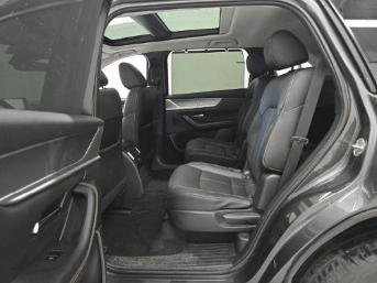 Used 2024 MAZDA CX-90 Plug-In Hybrid w/ Premium Pkg AWD/4WD image 18