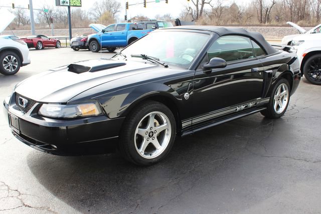 Used 2004 Ford Mustang GT RWD image 2