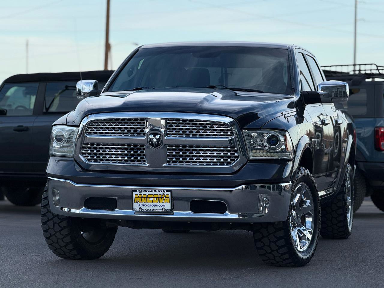Used 2017 RAM 1500 Laramie image 3
