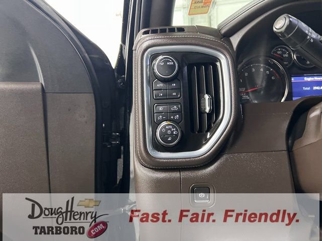 Used 2021 Chevrolet Silverado 1500 LTZ w/ LTZ Premium Package image 29