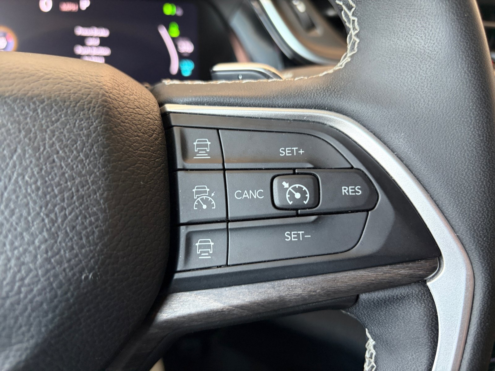 Used 2024 Jeep Grand Cherokee Limited 4xe AWD/4WD image 26
