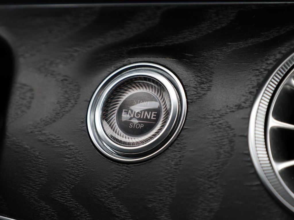 Used 2018 Mercedes-Benz E 400 E 400 image 33