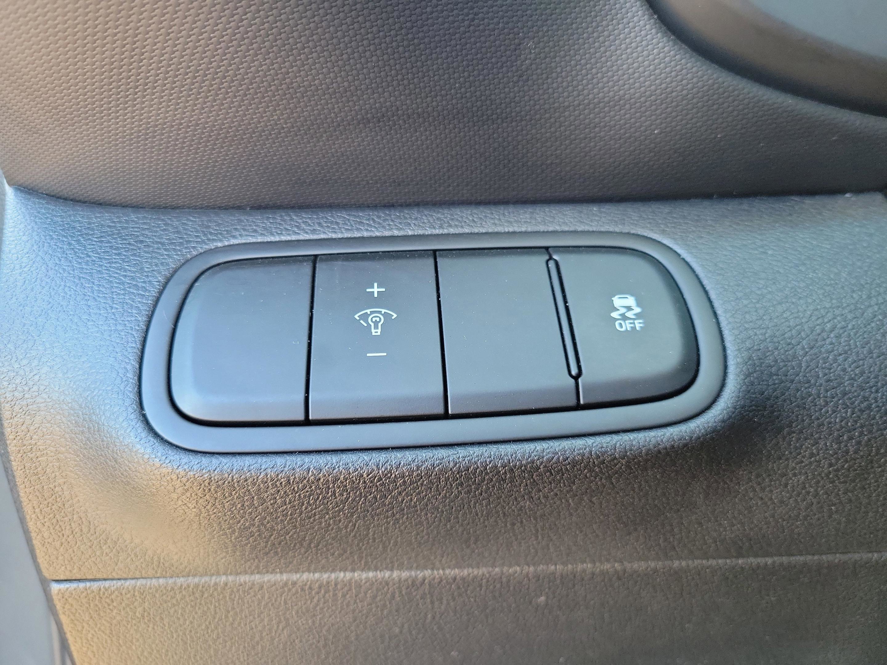 Certified 2024 Hyundai Venue Limited image 20