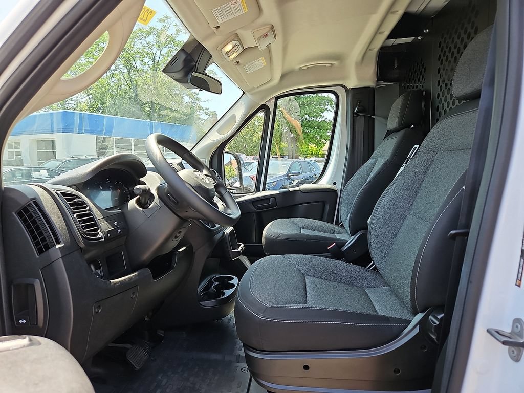 Used 2025 RAM ProMaster 2500 w/ U-Haul Equipment Group FWD image 14