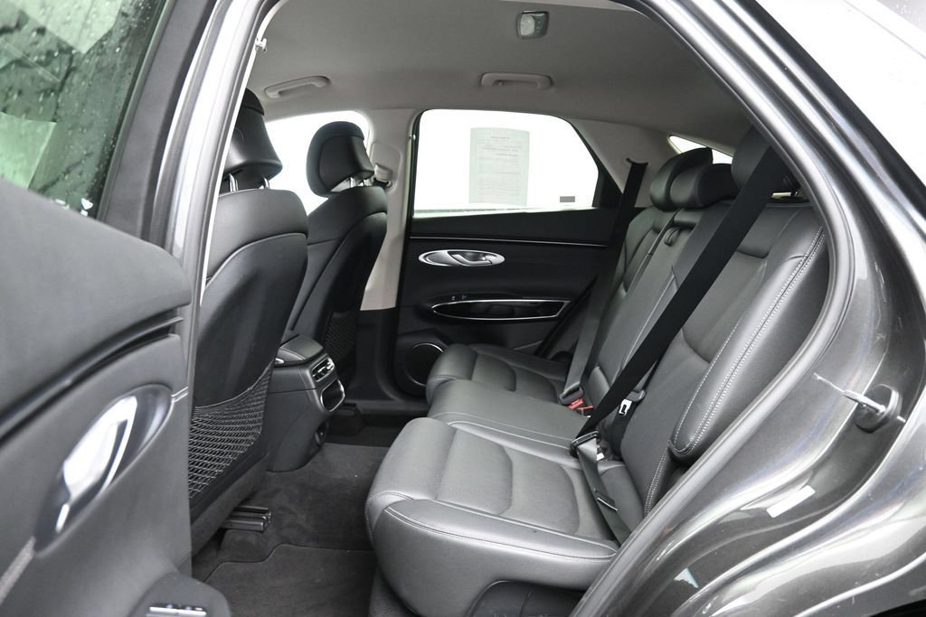 Used 2025 Genesis GV70 2.5T AWD/4WD image 25