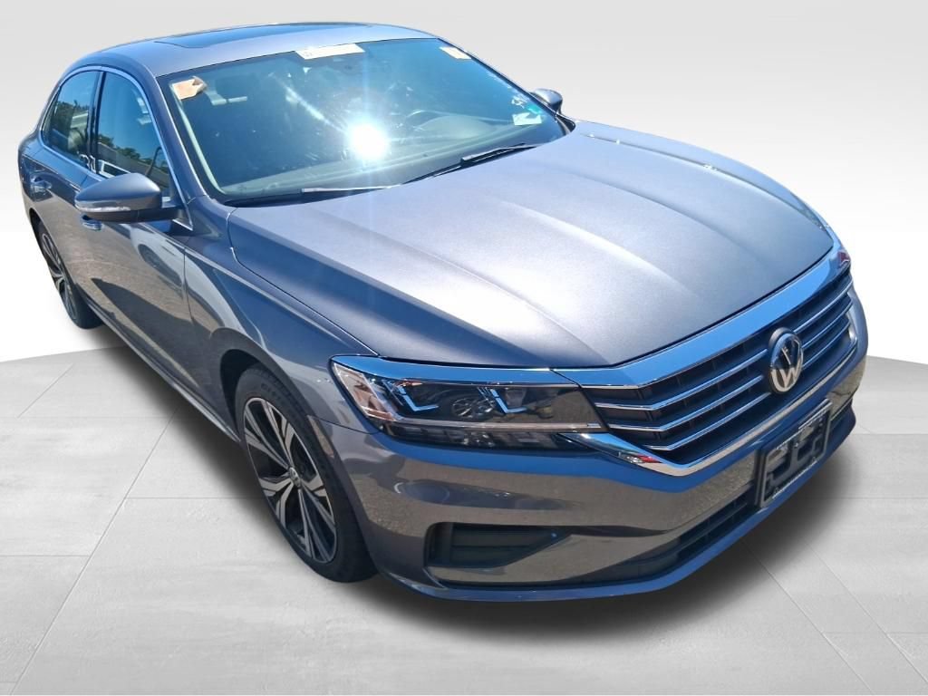 Used 2022 Volkswagen Passat 2.0T SE FWD image 3