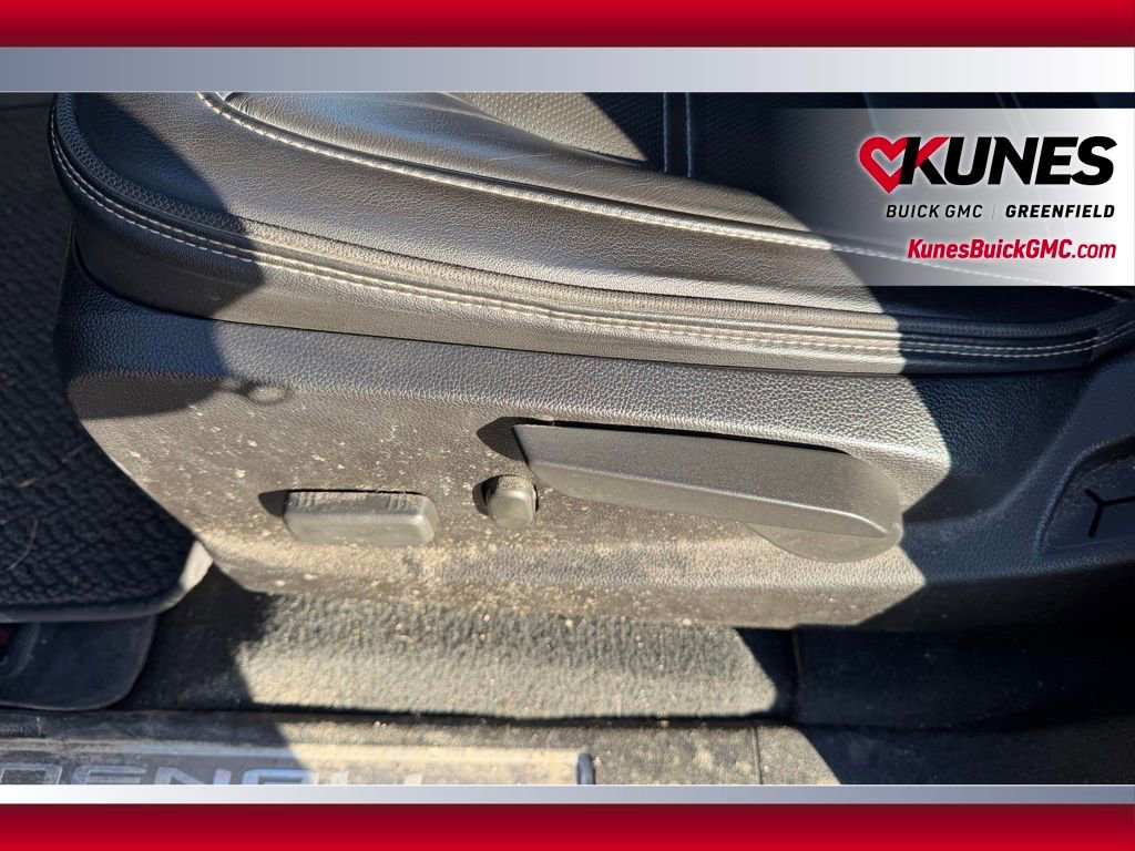 Used 2021 GMC Canyon Denali image 12