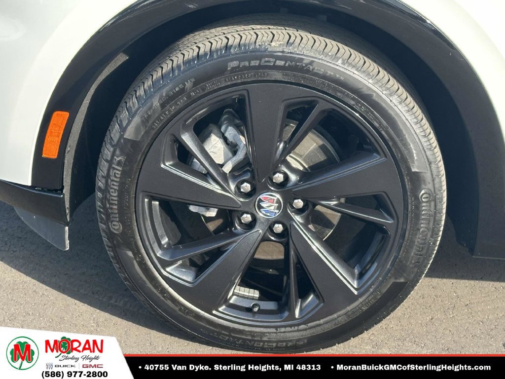 Certified 2023 Buick Envision Essence w/ Technology Package I AWD/4WD image 8