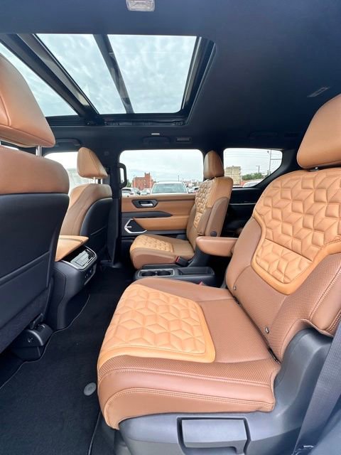 New 2025 Nissan Armada Platinum Reserve image 33