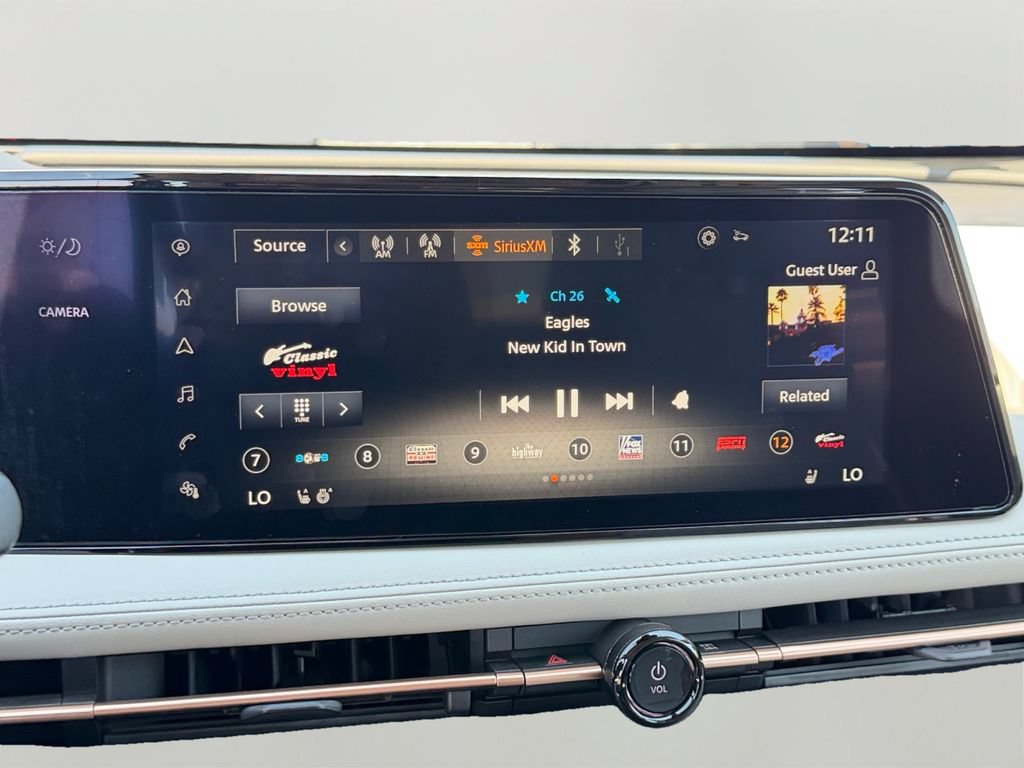 Used 2023 Nissan Ariya FWD image 18