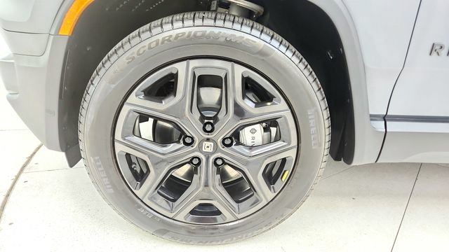 Used 2026 Rivian R1S Adventure AWD/4WD image 79