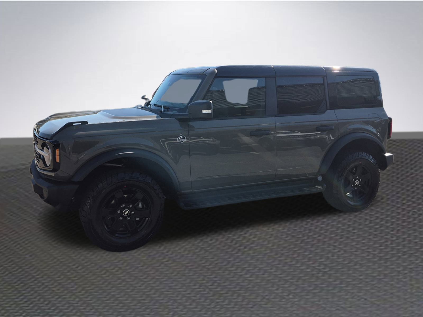 New 2025 Ford Bronco Outer Banks image 2