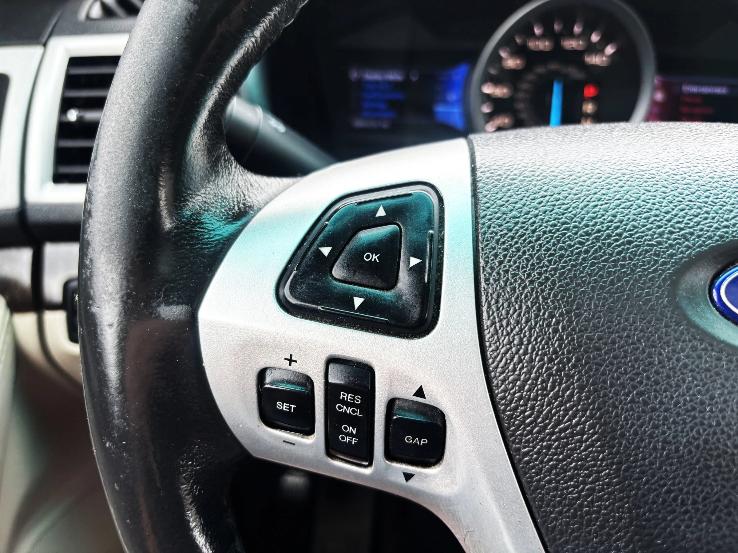 Used 2013 Ford Explorer Limited AWD/4WD image 22
