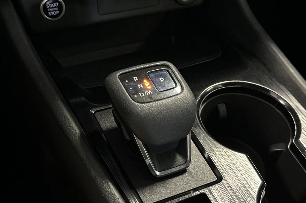 Used 2021 Nissan Rogue SV AWD/4WD image 22