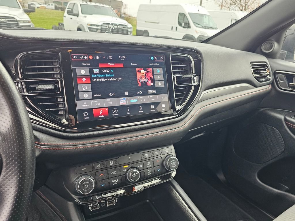 Used 2024 Dodge Durango GT image 24