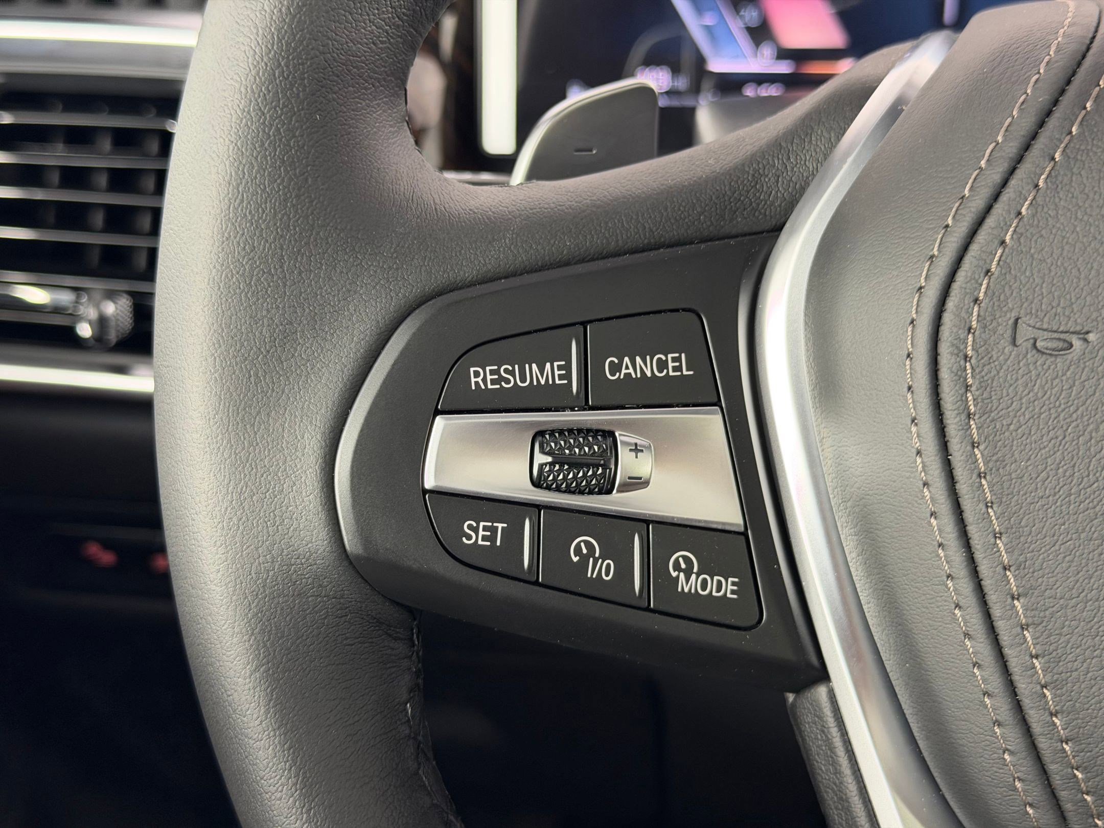 Used 2026 BMW X5 sDrive40i w/ Parking Assistance Package RWD image 16