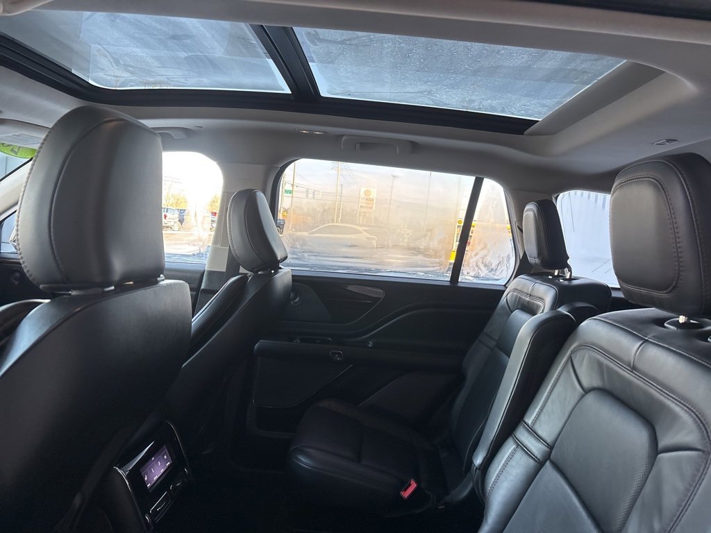 Used 2024 Lincoln Aviator Reserve image 28
