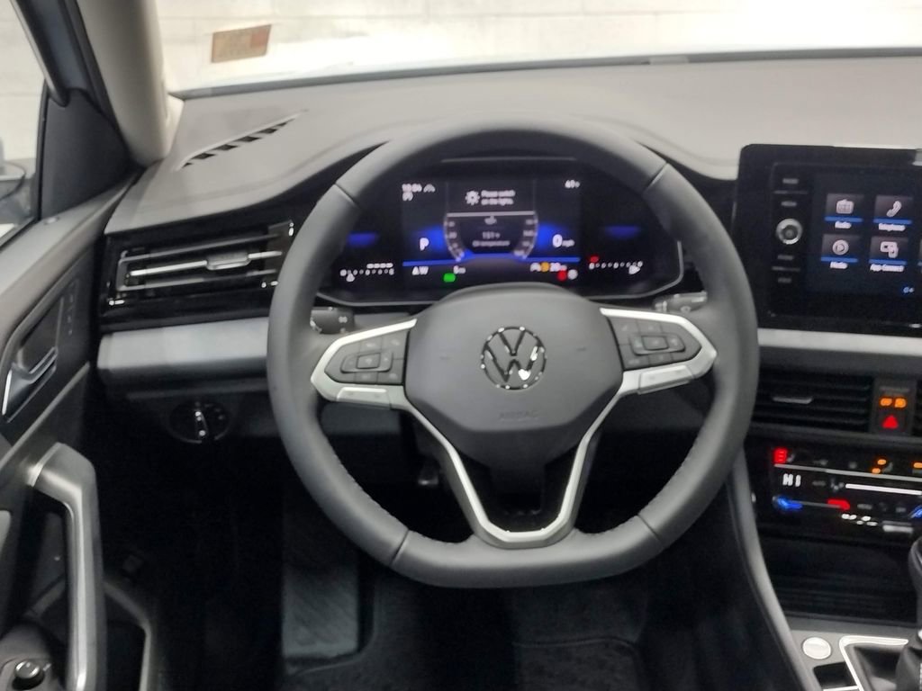 New 2026 Volkswagen Jetta SE image 32